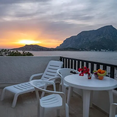 Pelagos Seafront Accommodation - Maria Myrties Extérieur photo